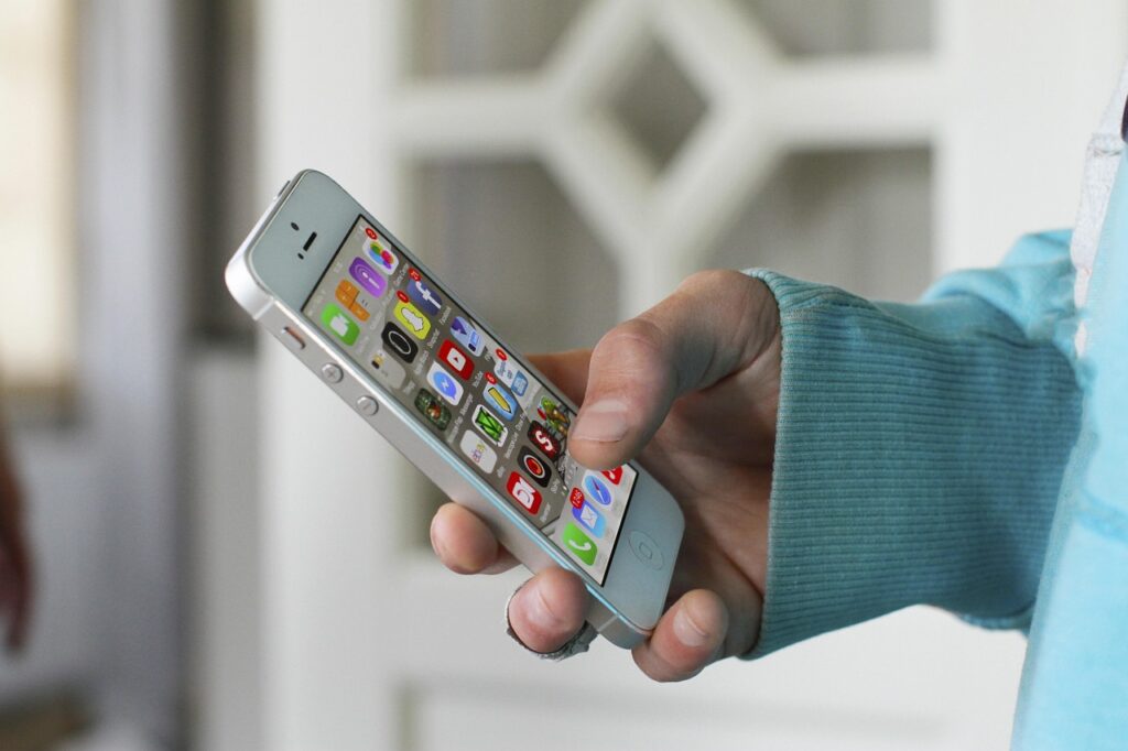 existen aplicaciones móviles para solicitar un crédito desde tu celular o computadora, con solo unos clics.